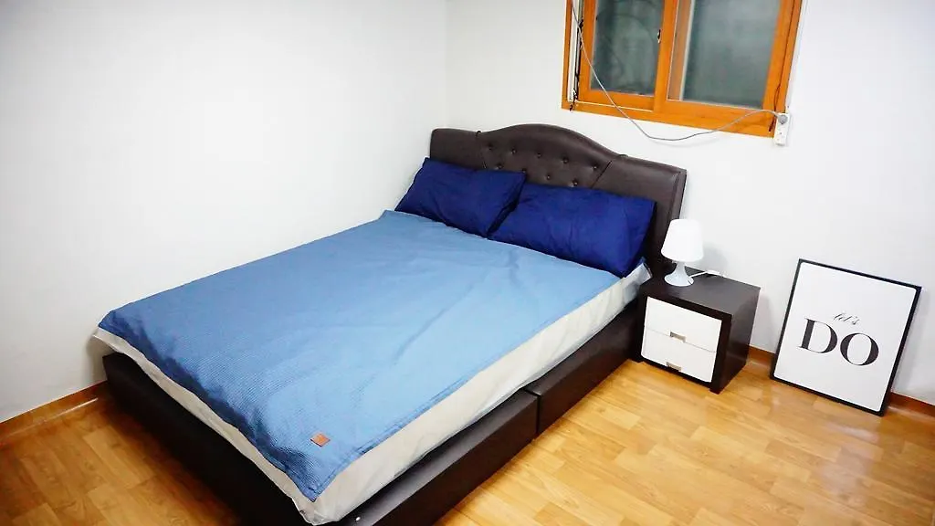 Modern Place Hotel Seúl 2*,